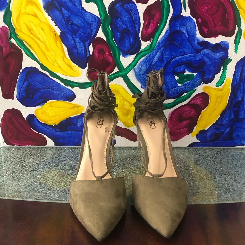Cato super cute green strapped heeled shoes size 9.